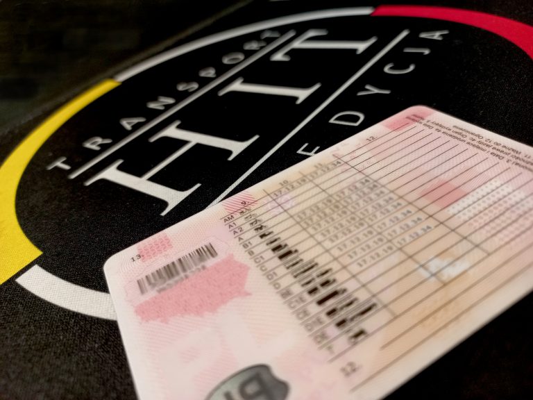 Read more about the article Zgubiłeś prawo jazdy za granicą? Przeczytaj!